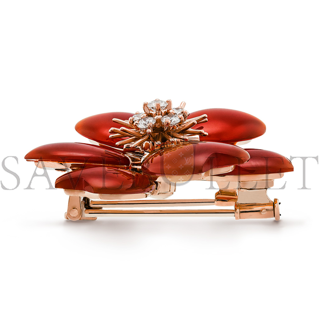 VAN CLEEF ARPELS ROSE DE NOËL CLIP, MEDIUM MODEL - ROSE GOLD, CARNELIAN, DIAMOND  VCARO9B600
